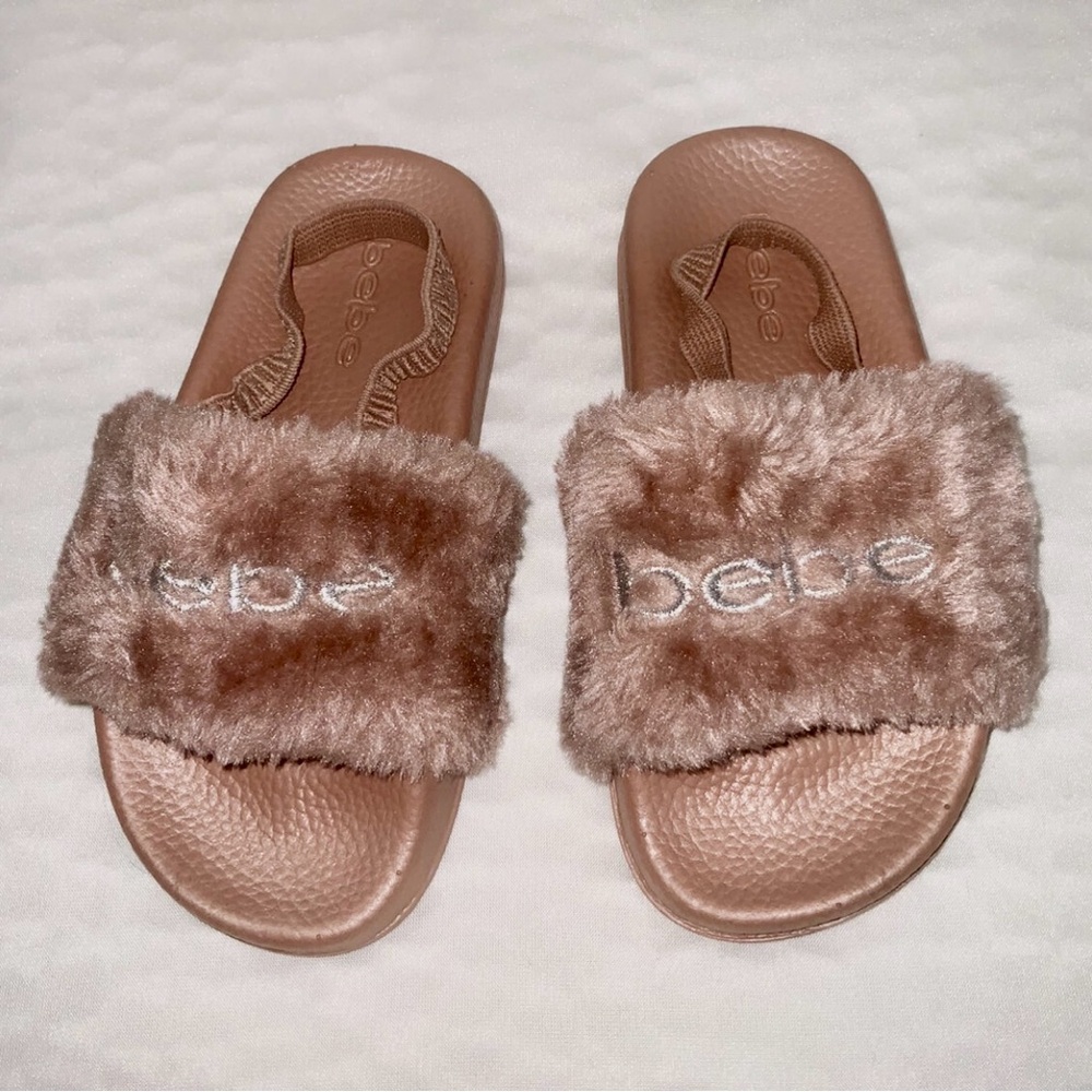 Girl's bebe Furry Slippers Size 11/12